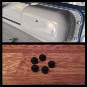 Wiper motor cover grommet