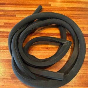 Door rubber close LH