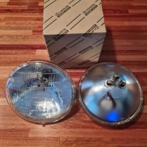 Main lights (sealed beam) each