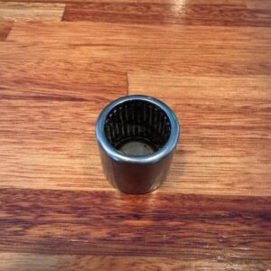 Needle bearing lower housing