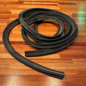 Rubber door close LH