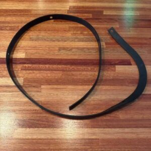 Upper side panel packing