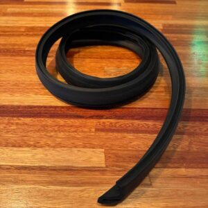 Weatherstrip roof front