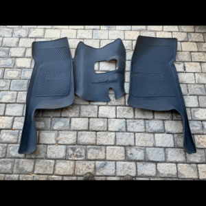 Rubber carpet set, tank under cab post 80