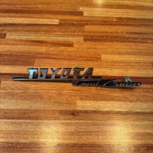 Fender emblem Land Cruiser