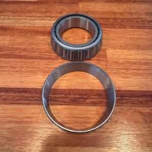 Front and rear axle hub inner bearing - semi floating