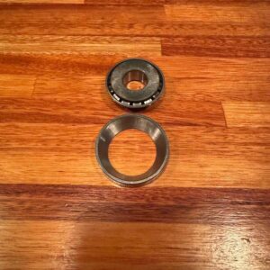 Front knuckle king pin bearing