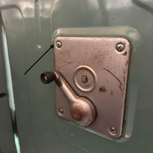 Window regulator screw set stainless steel pre 74 both doors 8 of