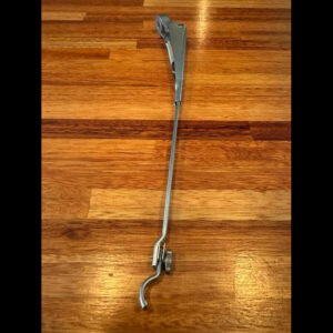 Wiper arm adjustable