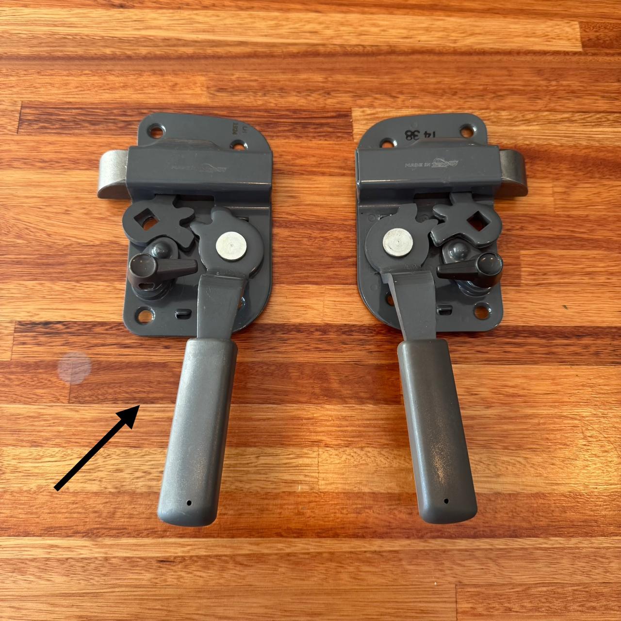 Inside door handle - lock mechanism set - left hand - aftermarket