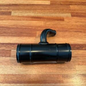 Radiator union pipe with heater split off