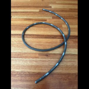 Vacuum hose distr/carb SHORT