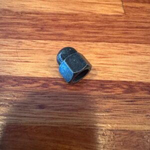 Dome nut free wheel hub