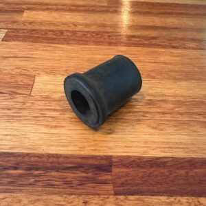 Shackle and pin bush rear pre 80 model each/12 needed